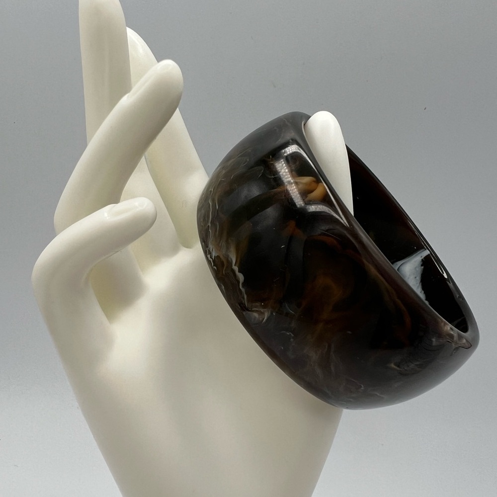 Elegant Brown Women's Bracelet